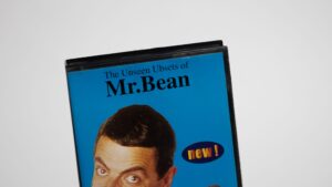 The Unseen Ubeats of Mr. Bean / 1995 - VHS - Image 2