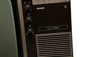 Philips TX14 Portable 14'' / 1981 - Image 5