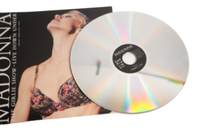 Madonna The Girlie Show Live Down Under Laserdisc - Image 4