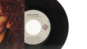 Donna Summer This Time I Know It's For Real 7″ Vinyl - Image 3
