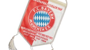 Bayern Munchen Match Pennant 1977/78 - Image 3