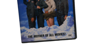 Hot Shots! DVD - Image 3