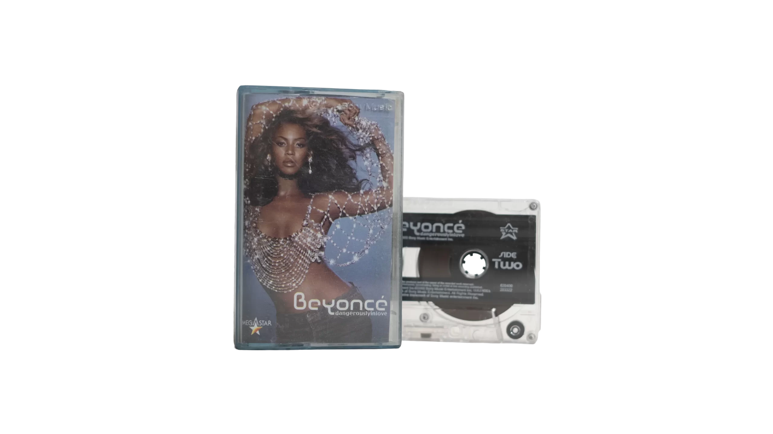 DSC03979 Beyoncé – Dangerously In Love Cassette Tape - Image 1