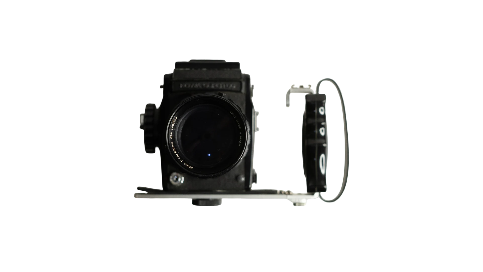 20 DSC08539 Kowa Super 65 Medium Format Camera with 200mm Lens - Image 1