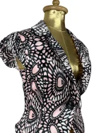 Nominal One-Button Fitted Blouse - Image 3